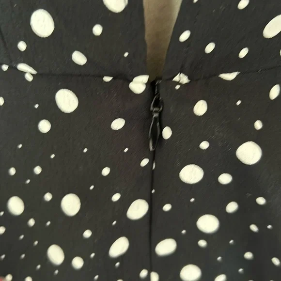 Chic Black and White Polka Dot Ruffle Top - Picture 4 of 10